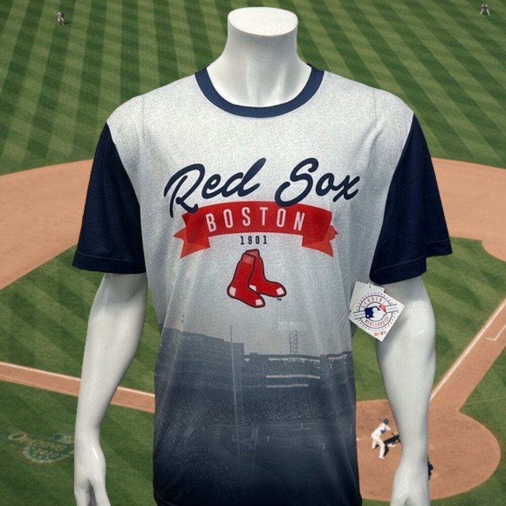 Genuine Merchandise Boston Red Sox MLB Outfield Photo Full Graphic Shirt Size XL